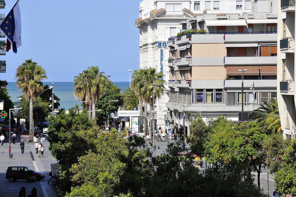 Le Stanze Sul Corso Bed & Breakfast Pescara Bagian luar foto