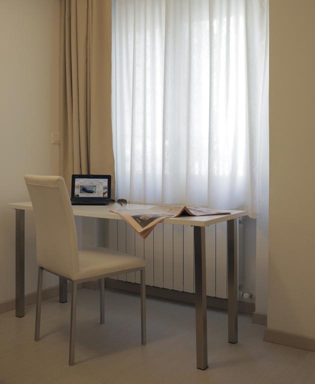 Le Stanze Sul Corso Bed & Breakfast Pescara Bagian luar foto