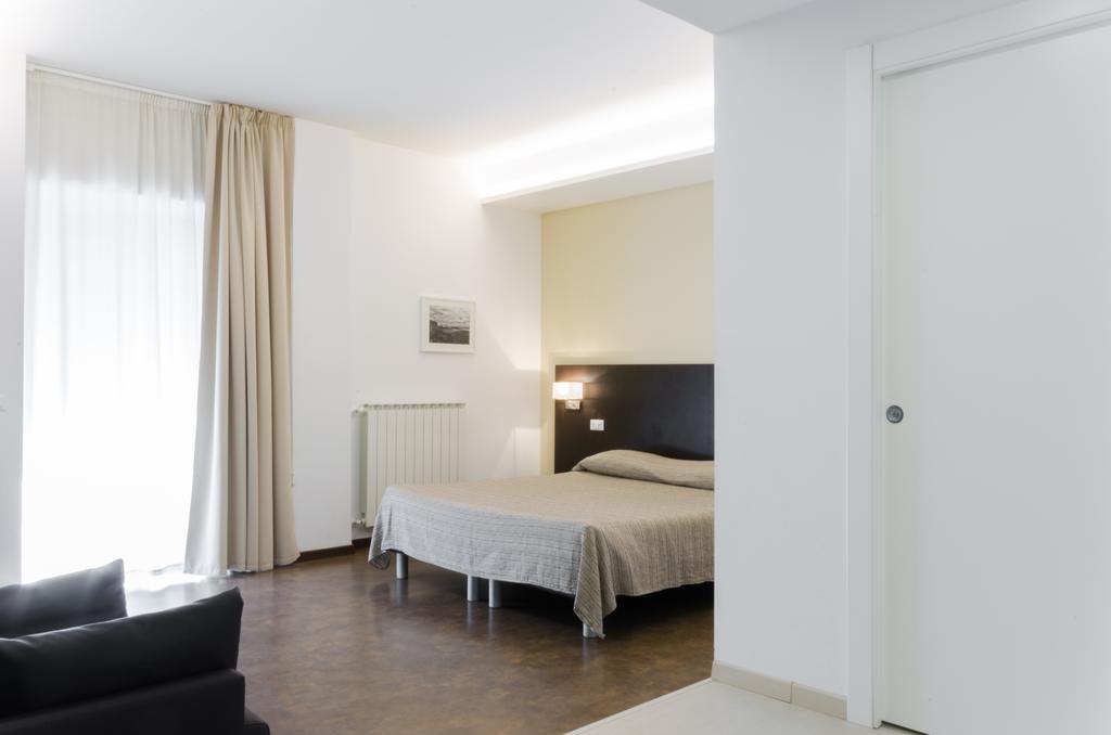 Le Stanze Sul Corso Bed & Breakfast Pescara Bagian luar foto
